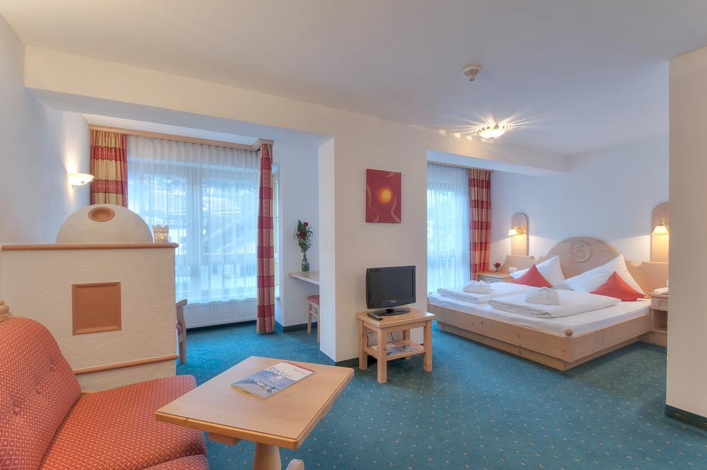 Hotel Garni Europa Sankt Anton am Arlberg Quarto foto